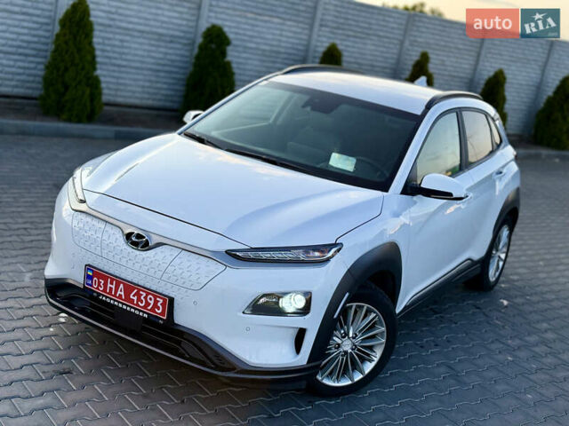 Білий Хендай Kona Electric, об'ємом двигуна 0 л та пробігом 138 тис. км за 15999 $, фото 2 на Automoto.ua