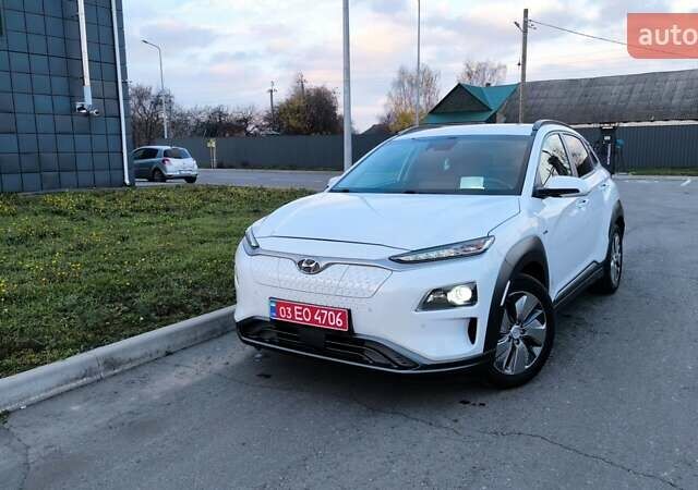 Белый Хендай Kona Electric, объемом двигателя 0 л и пробегом 210 тыс. км за 16500 $, фото 13 на Automoto.ua