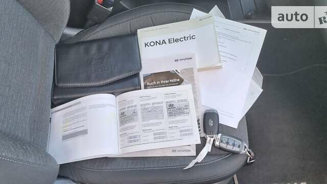 Белый Хендай Kona Electric, объемом двигателя 0 л и пробегом 68 тыс. км за 21400 $, фото 40 на Automoto.ua