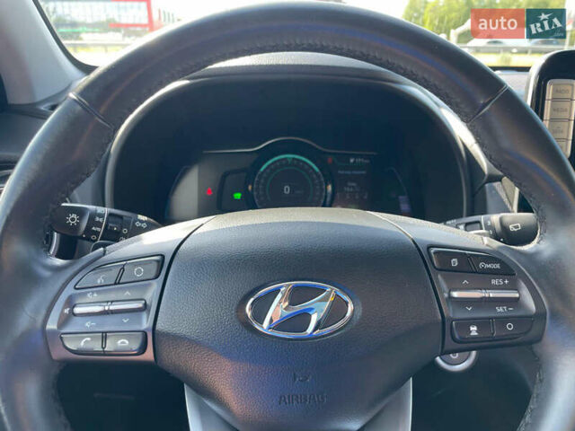 Білий Хендай Kona Electric, об'ємом двигуна 0 л та пробігом 118 тис. км за 17400 $, фото 14 на Automoto.ua