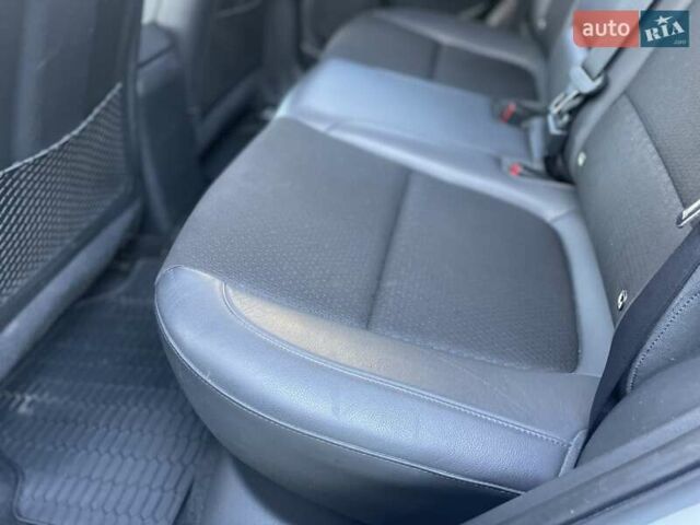 Белый Хендай Kona Electric, объемом двигателя 0 л и пробегом 111 тыс. км за 16500 $, фото 18 на Automoto.ua