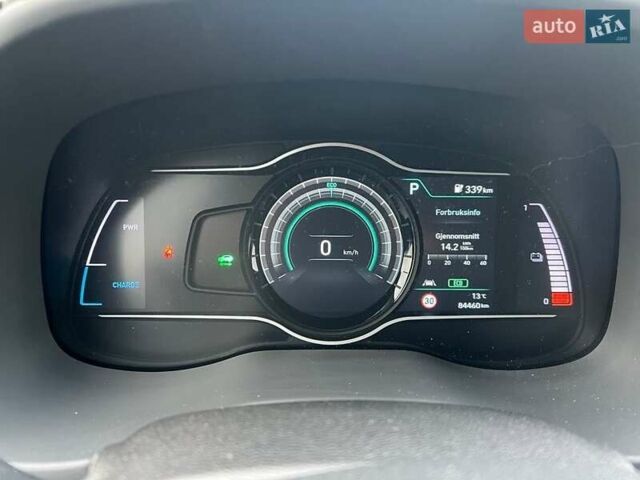 Белый Хендай Kona Electric, объемом двигателя 0 л и пробегом 84 тыс. км за 13250 $, фото 9 на Automoto.ua