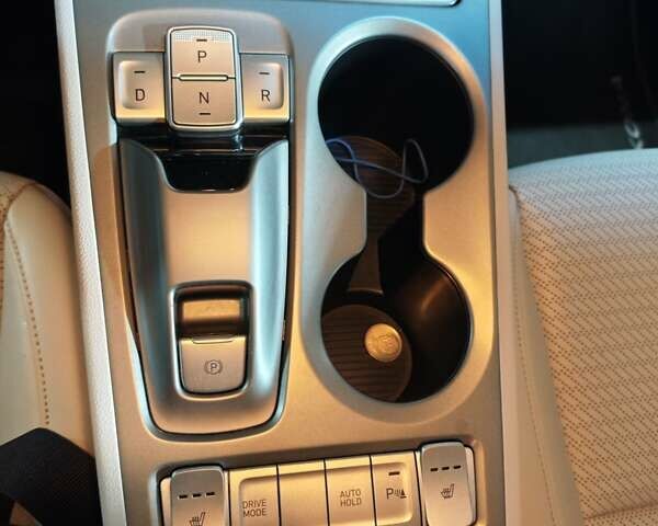 Білий Хендай Kona Electric, об'ємом двигуна 0 л та пробігом 78 тис. км за 17900 $, фото 42 на Automoto.ua