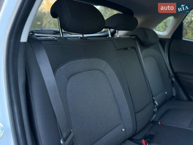 Белый Хендай Kona Electric, объемом двигателя 0 л и пробегом 80 тыс. км за 16900 $, фото 43 на Automoto.ua