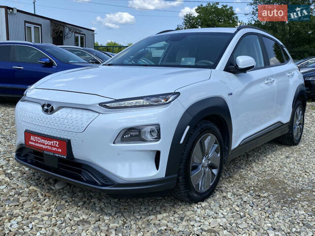 Білий Хендай Kona Electric, об'ємом двигуна 0 л та пробігом 115 тис. км за 18700 $, фото 13 на Automoto.ua