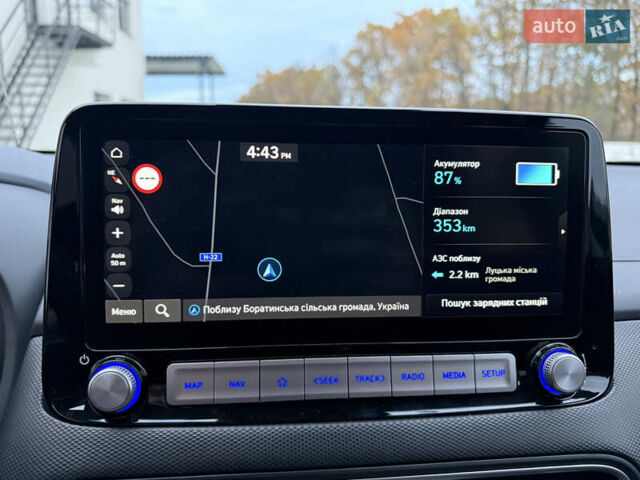 Белый Хендай Kona Electric, объемом двигателя 0 л и пробегом 96 тыс. км за 19500 $, фото 71 на Automoto.ua