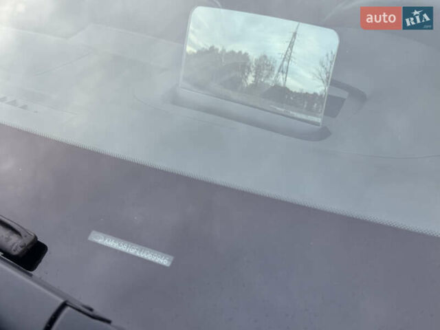 Белый Хендай Kona Electric, объемом двигателя 0 л и пробегом 96 тыс. км за 19500 $, фото 14 на Automoto.ua