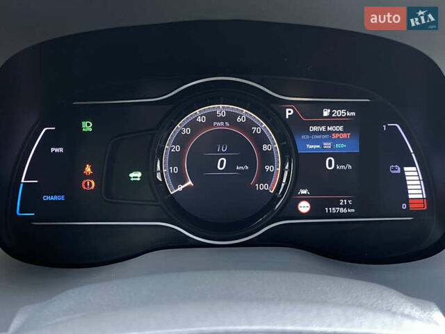 Білий Хендай Kona Electric, об'ємом двигуна 0 л та пробігом 115 тис. км за 18700 $, фото 48 на Automoto.ua