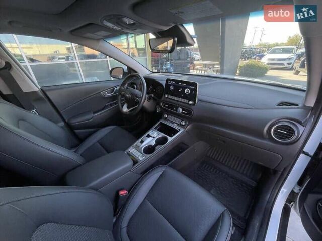 Білий Хендай Kona Electric, об'ємом двигуна 0 л та пробігом 13 тис. км за 8600 $, фото 22 на Automoto.ua