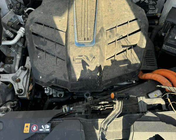 Белый Хендай Kona Electric, объемом двигателя 0 л и пробегом 50 тыс. км за 10599 $, фото 17 на Automoto.ua