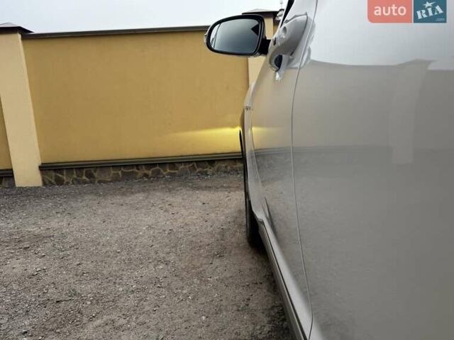 Білий Хендай Kona Electric, об'ємом двигуна 0 л та пробігом 64 тис. км за 14950 $, фото 48 на Automoto.ua