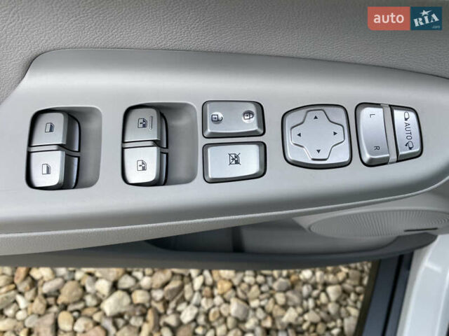 Білий Хендай Kona Electric, об'ємом двигуна 0 л та пробігом 115 тис. км за 18700 $, фото 30 на Automoto.ua