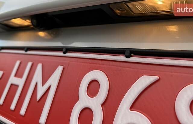 Білий Хендай Kona Electric, об'ємом двигуна 0 л та пробігом 64 тис. км за 14950 $, фото 45 на Automoto.ua