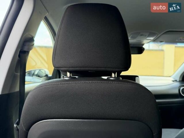 Білий Хендай Kona Electric, об'ємом двигуна 0 л та пробігом 64 тис. км за 14950 $, фото 107 на Automoto.ua