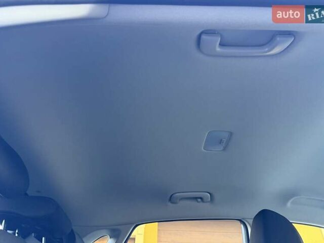 Білий Хендай Kona Electric, об'ємом двигуна 0 л та пробігом 64 тис. км за 14950 $, фото 133 на Automoto.ua