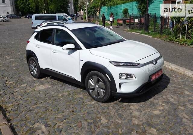 Белый Хендай Kona Electric, объемом двигателя 0 л и пробегом 20 тыс. км за 17400 $, фото 22 на Automoto.ua