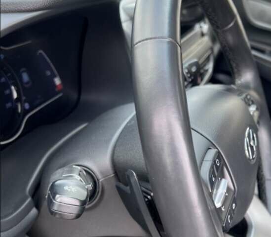 Білий Хендай Kona Electric, об'ємом двигуна 0 л та пробігом 109 тис. км за 15950 $, фото 13 на Automoto.ua