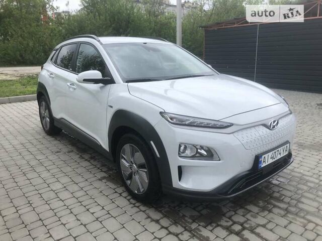 Білий Хендай Kona Electric, об'ємом двигуна 0 л та пробігом 47 тис. км за 16290 $, фото 2 на Automoto.ua