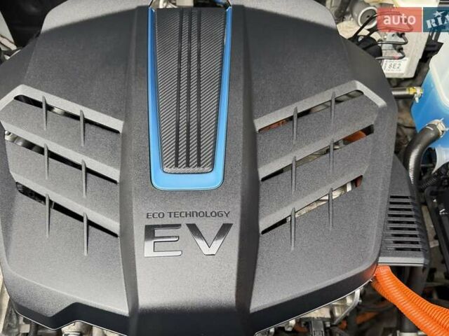 Білий Хендай Kona Electric, об'ємом двигуна 0 л та пробігом 64 тис. км за 14950 $, фото 61 на Automoto.ua