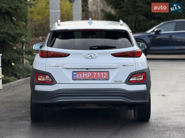 Белый Хендай Kona Electric, объемом двигателя 0 л и пробегом 150 тыс. км за 16960 $, фото 15 на Automoto.ua