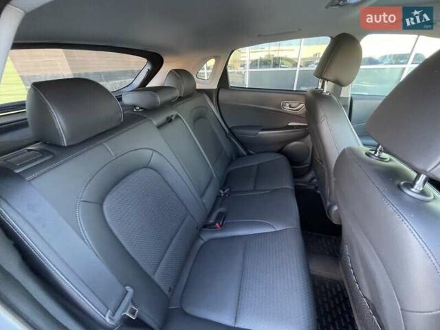 Білий Хендай Kona Electric, об'ємом двигуна 0 л та пробігом 13 тис. км за 8600 $, фото 23 на Automoto.ua