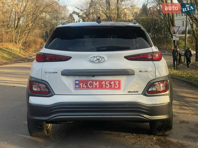 Білий Хендай Kona Electric, об'ємом двигуна 0 л та пробігом 125 тис. км за 17800 $, фото 5 на Automoto.ua