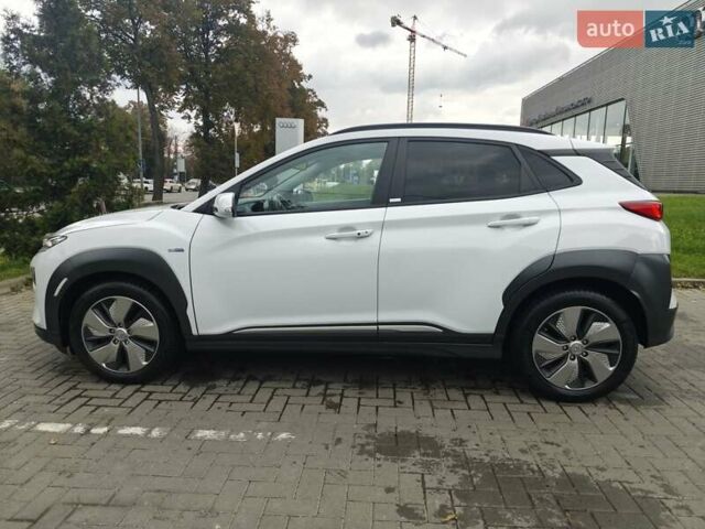 Білий Хендай Kona Electric, об'ємом двигуна 0 л та пробігом 78 тис. км за 17900 $, фото 12 на Automoto.ua