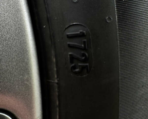 Белый Хендай Kona Electric, объемом двигателя 0 л и пробегом 103 тыс. км за 17999 $, фото 41 на Automoto.ua