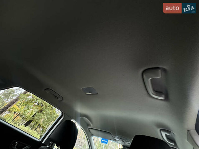 Белый Хендай Kona Electric, объемом двигателя 0 л и пробегом 103 тыс. км за 17999 $, фото 72 на Automoto.ua