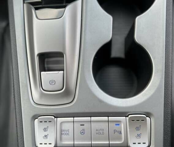 Білий Хендай Kona Electric, об'ємом двигуна 0 л та пробігом 109 тис. км за 15950 $, фото 6 на Automoto.ua