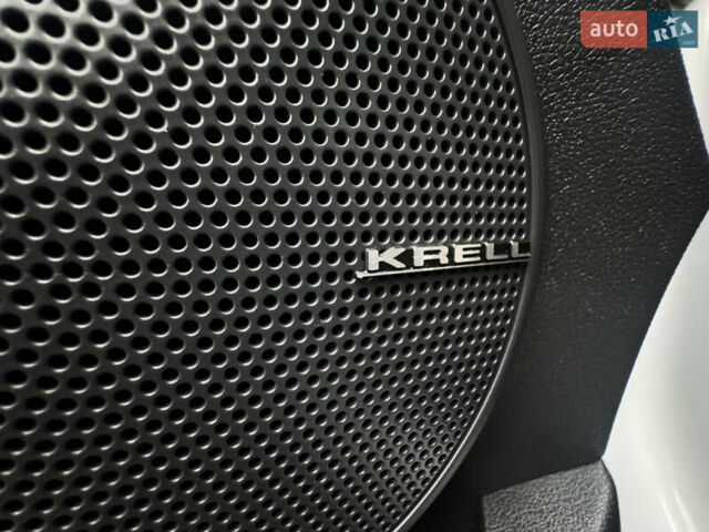 Белый Хендай Kona Electric, объемом двигателя 0 л и пробегом 59 тыс. км за 16900 $, фото 24 на Automoto.ua