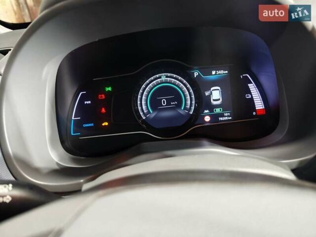 Білий Хендай Kona Electric, об'ємом двигуна 0 л та пробігом 78 тис. км за 17900 $, фото 39 на Automoto.ua