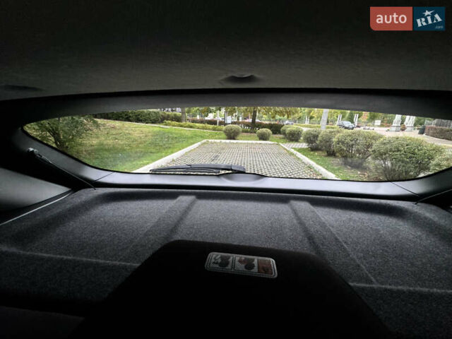 Белый Хендай Kona Electric, объемом двигателя 0 л и пробегом 103 тыс. км за 17999 $, фото 127 на Automoto.ua