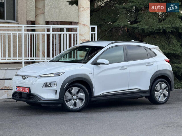 Белый Хендай Kona Electric, объемом двигателя 0 л и пробегом 150 тыс. км за 16960 $, фото 4 на Automoto.ua