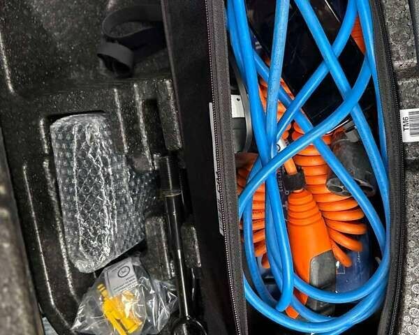 Білий Хендай Kona Electric, об'ємом двигуна 0 л та пробігом 102 тис. км за 15700 $, фото 23 на Automoto.ua