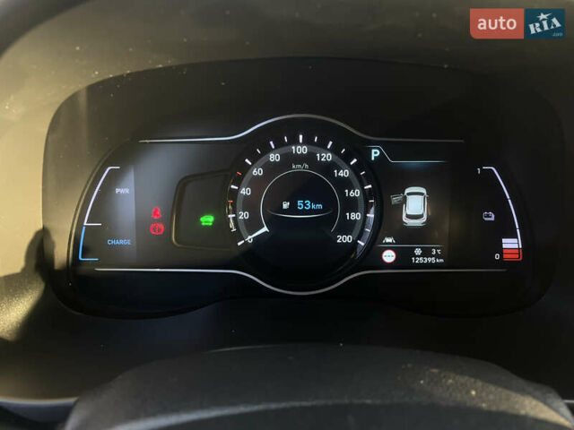 Білий Хендай Kona Electric, об'ємом двигуна 0 л та пробігом 125 тис. км за 17800 $, фото 16 на Automoto.ua