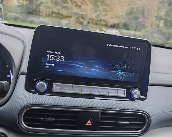 Білий Хендай Kona Electric, об'ємом двигуна 0 л та пробігом 78 тис. км за 17900 $, фото 26 на Automoto.ua