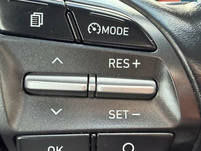 Білий Хендай Kona Electric, об'ємом двигуна 0 л та пробігом 64 тис. км за 14950 $, фото 93 на Automoto.ua