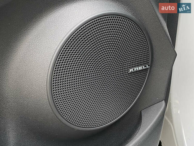 Білий Хендай Kona Electric, об'ємом двигуна 0 л та пробігом 68 тис. км за 19699 $, фото 27 на Automoto.ua