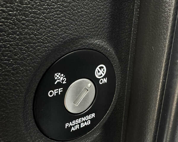 Белый Хендай Kona Electric, объемом двигателя 0 л и пробегом 103 тыс. км за 17999 $, фото 75 на Automoto.ua