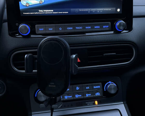 Белый Хендай Kona Electric, объемом двигателя 0 л и пробегом 47 тыс. км за 16100 $, фото 21 на Automoto.ua