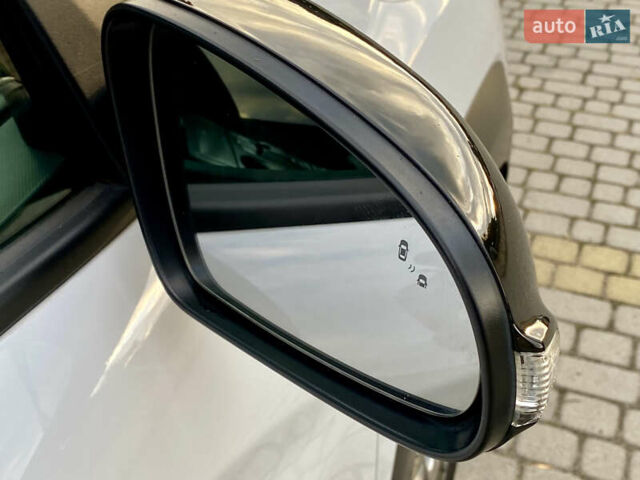 Білий Хендай Kona Electric, об'ємом двигуна 0 л та пробігом 68 тис. км за 19699 $, фото 21 на Automoto.ua