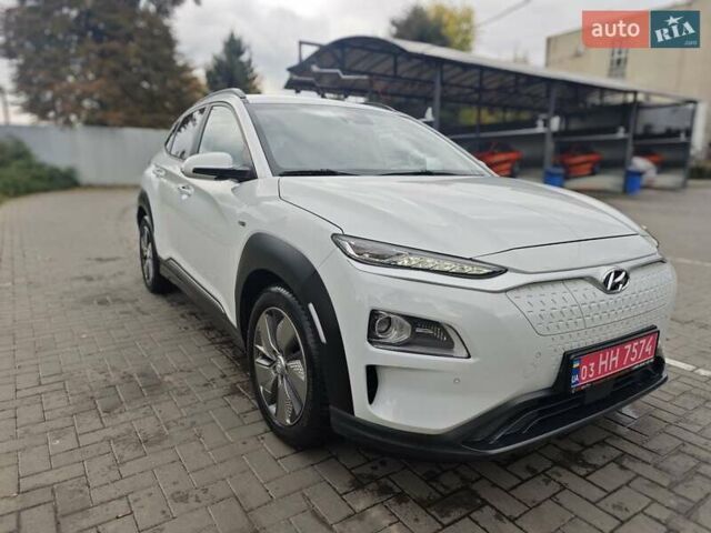 Білий Хендай Kona Electric, об'ємом двигуна 0 л та пробігом 78 тис. км за 17900 $, фото 1 на Automoto.ua
