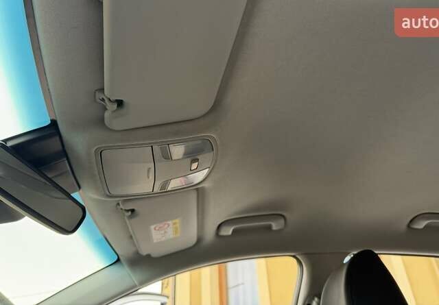 Білий Хендай Kona Electric, об'ємом двигуна 0 л та пробігом 64 тис. км за 14950 $, фото 68 на Automoto.ua