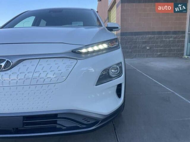 Білий Хендай Kona Electric, об'ємом двигуна 0 л та пробігом 13 тис. км за 8600 $, фото 8 на Automoto.ua