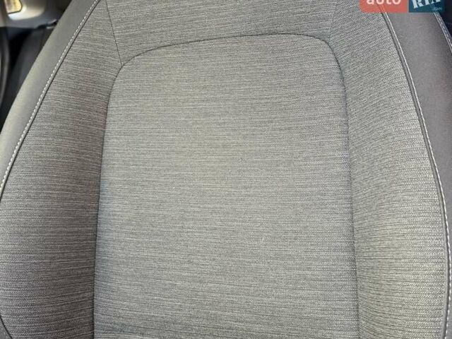 Білий Хендай Kona Electric, об'ємом двигуна 0 л та пробігом 64 тис. км за 16950 $, фото 81 на Automoto.ua