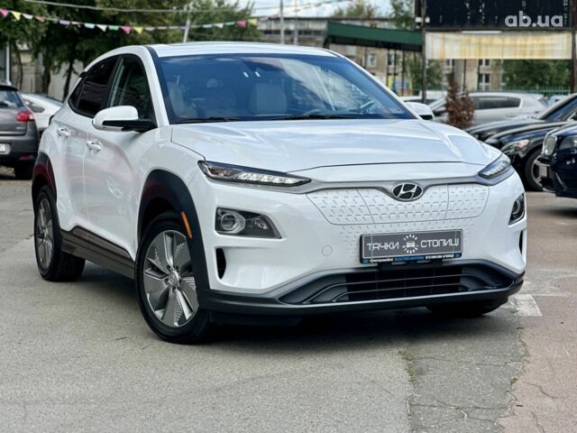 Белый Хендай Kona Electric, объемом двигателя 0 л и пробегом 149 тыс. км за 15350 $, фото 6 на Automoto.ua