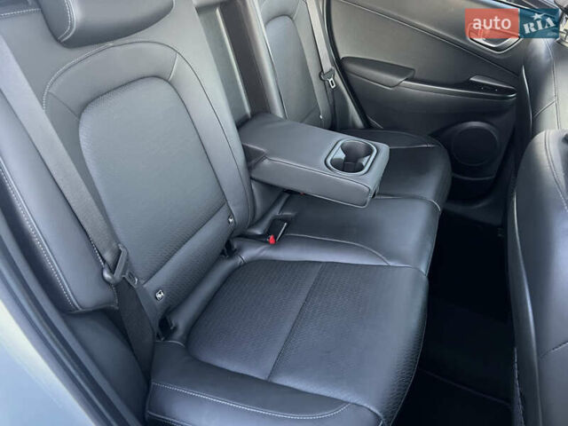 Білий Хендай Kona Electric, об'ємом двигуна 0 л та пробігом 70 тис. км за 19828 $, фото 43 на Automoto.ua