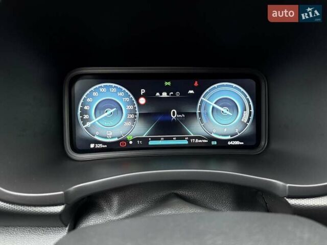 Белый Хендай Kona Electric, объемом двигателя 0 л и пробегом 64 тыс. км за 21499 $, фото 51 на Automoto.ua