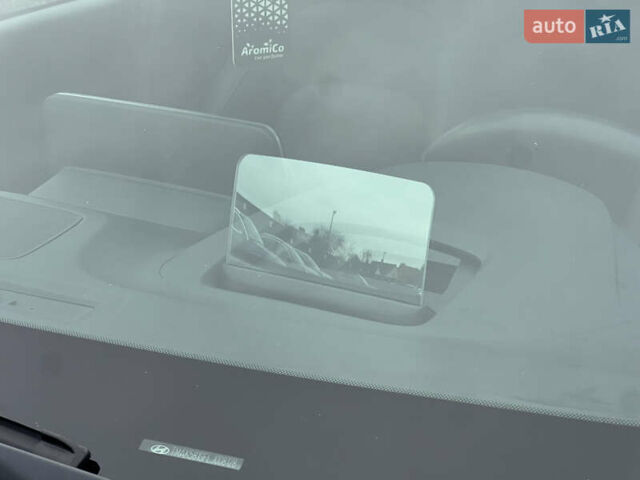 Белый Хендай Kona Electric, объемом двигателя 0 л и пробегом 111 тыс. км за 18570 $, фото 15 на Automoto.ua